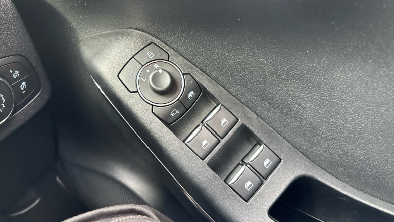 Ford Puma 1.0 EcoBoost Hybrid mHEV Titanium 5dr Petrol Hatchback